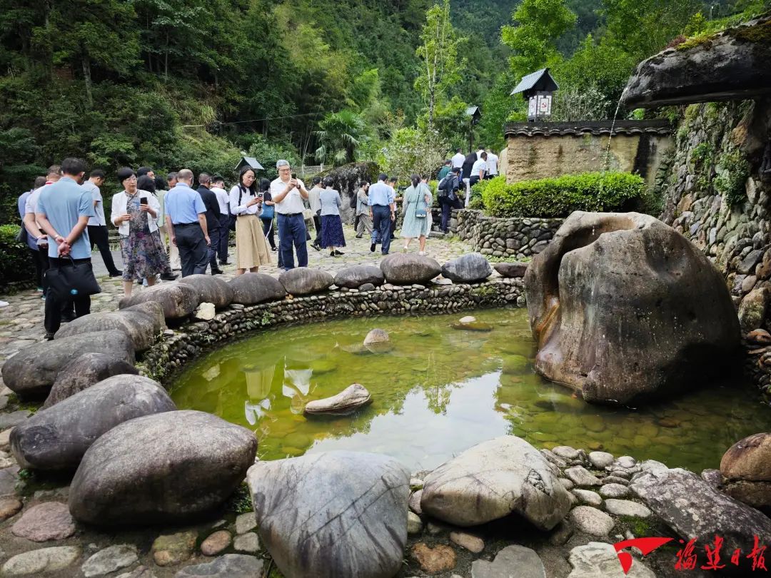 屏山君 | 重溫這段動人往事，有哪些啟示,？