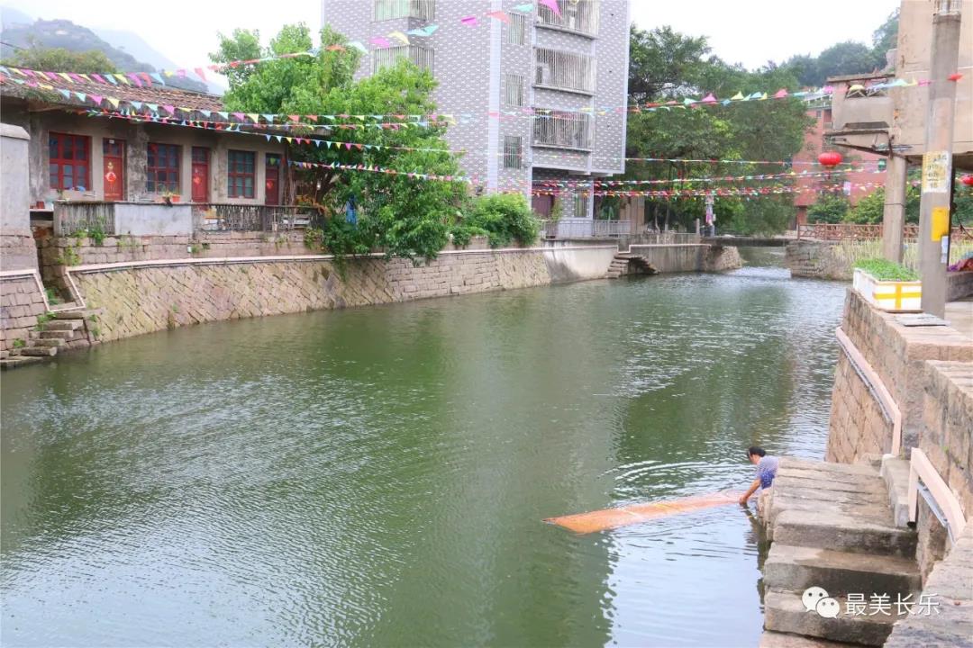 一處河流一處景 碧水清風(fēng)滿眼新 ——我區(qū)全面鋪開示范河道建設(shè)工作并取得良好成效