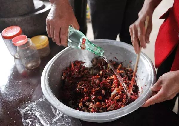 福州人愛(ài)的蟛蜞上央視啦！一起打卡千年古鎮(zhèn)的美食