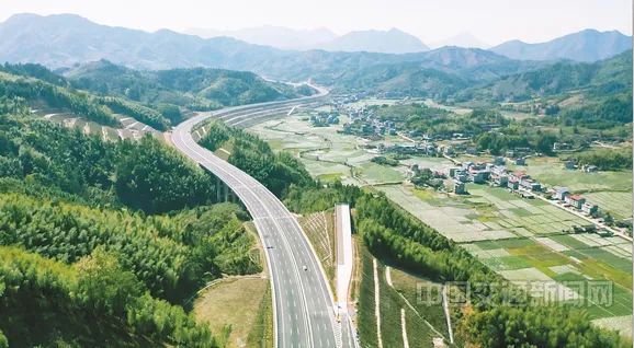 福建在建高速公路項(xiàng)目100%復(fù)工 這條捷報(bào)請查收