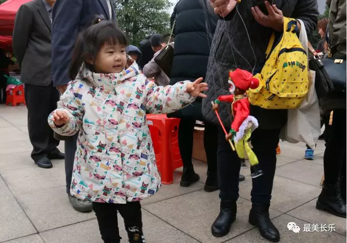 【紅紅火火過大年】今天你來打卡了嗎,？這場年味市集好吃又好玩,！