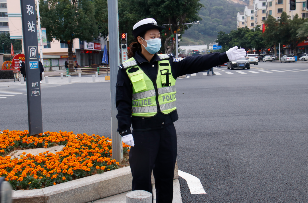 新春走基層丨春節(jié)假期,，他們的身影讓人心安