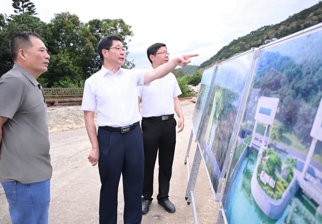 蘭文檢查防臺風防汛工作