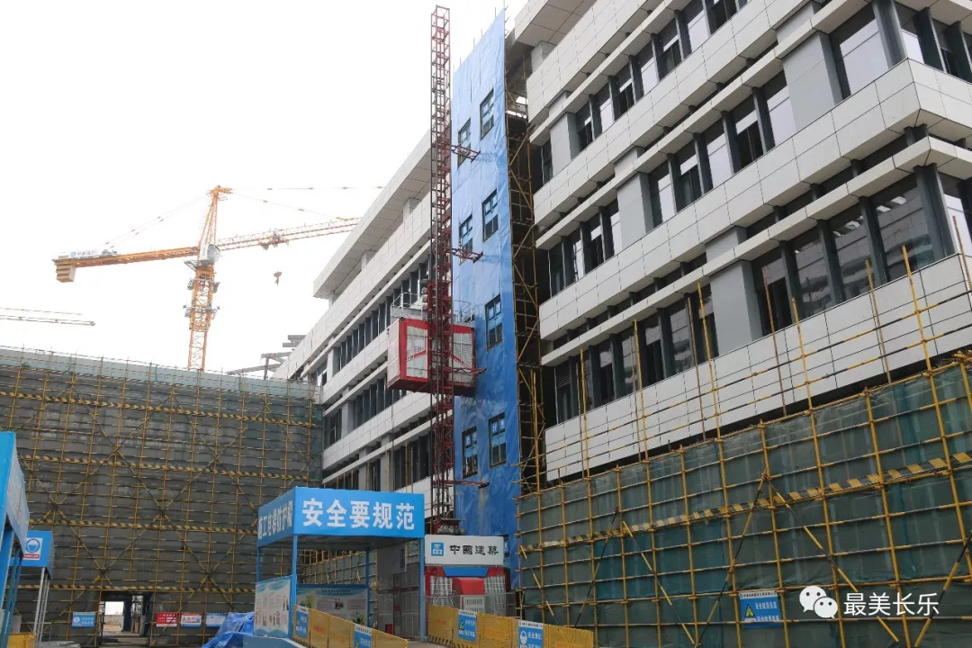 【抓項(xiàng)目 促跨越】福州濱海新城綜合醫(yī)院升級(jí)為國(guó)家區(qū)域醫(yī)療中心，一期項(xiàng)目年底完成裝修