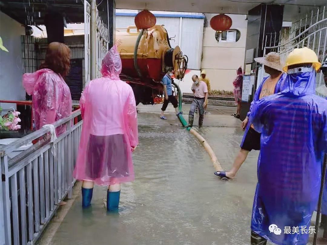 長樂：5900多名干部堅守 筑起抵御風雨“鋼鐵防線”