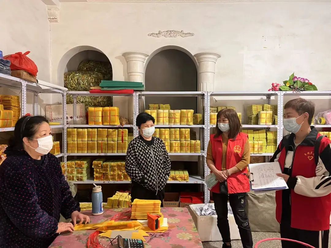 超贊,！這對(duì)疫情防控戰(zhàn)線上的“硬核”母女