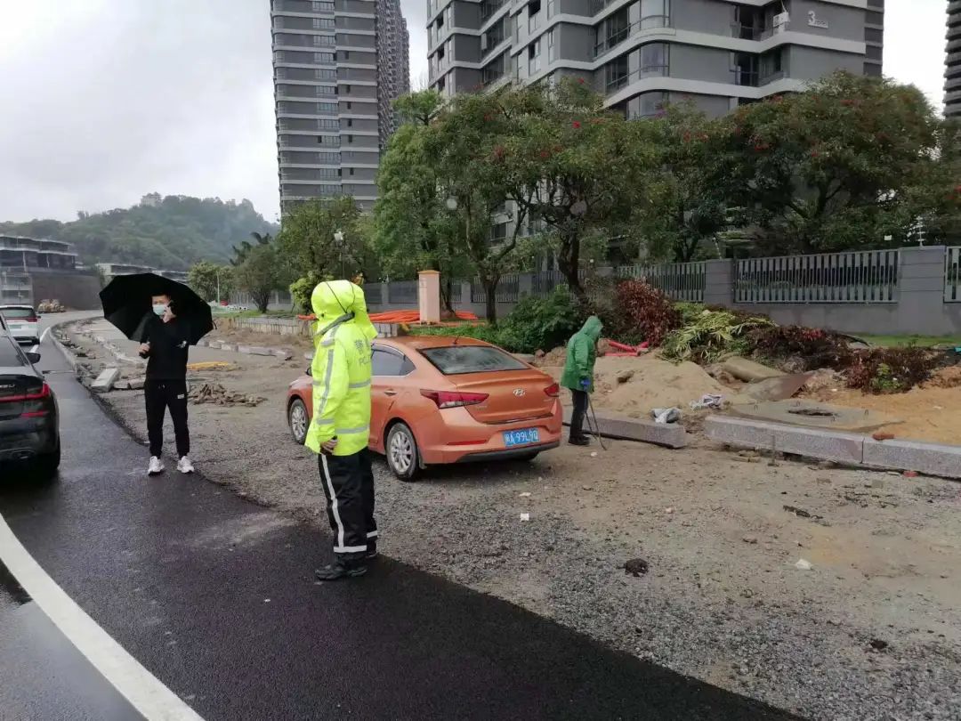 雨,！雨,！雨！他們聞“汛”而動