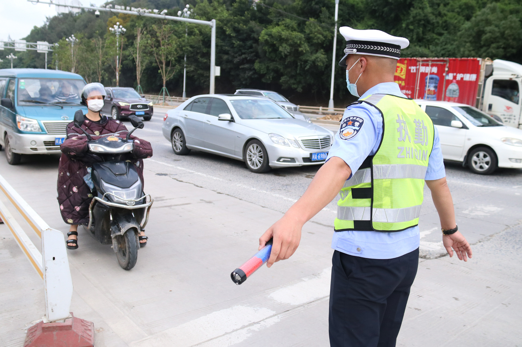 今年以來共查糾非機(jī)動(dòng)車違法2882起