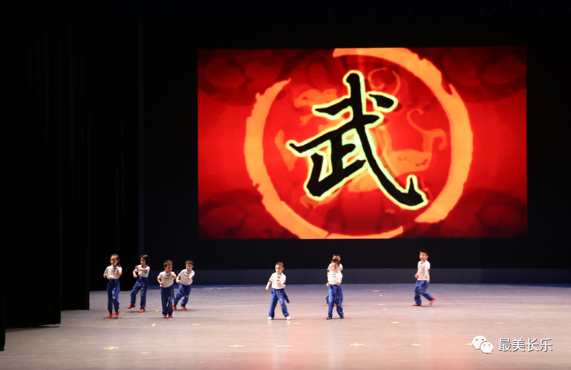 以武會友！兩岸武術(shù)界在航展演傳統(tǒng)武術(shù),！