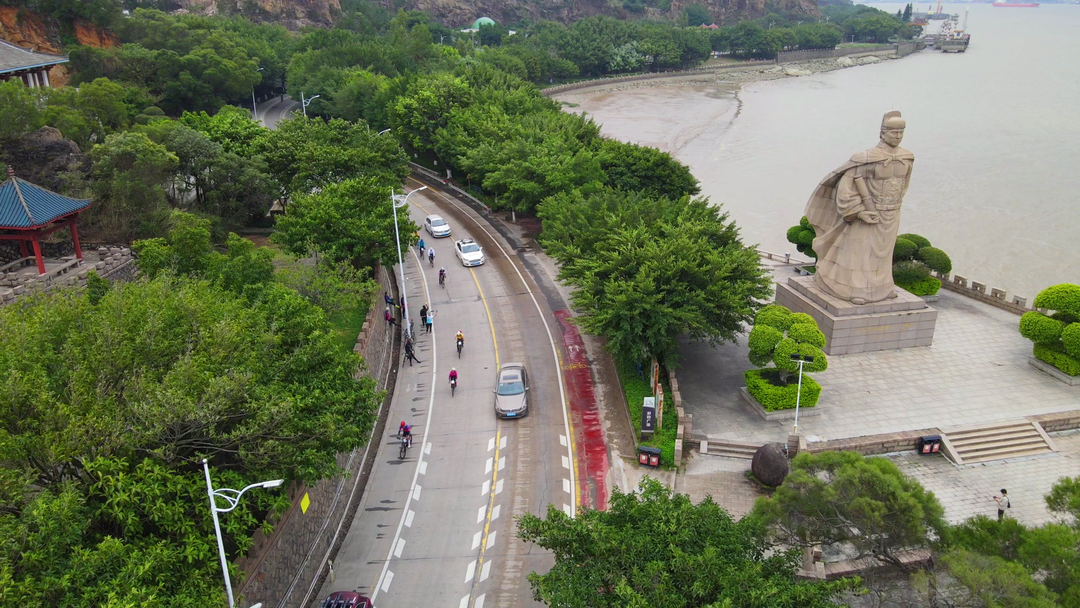 拼速度,，賞美景！這場自行車騎行挑戰(zhàn)賽真的很“拉風(fēng)”,！