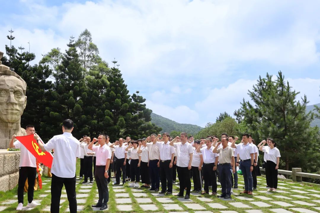 奮進新征程,，以高質(zhì)量黨建引領高質(zhì)量發(fā)展