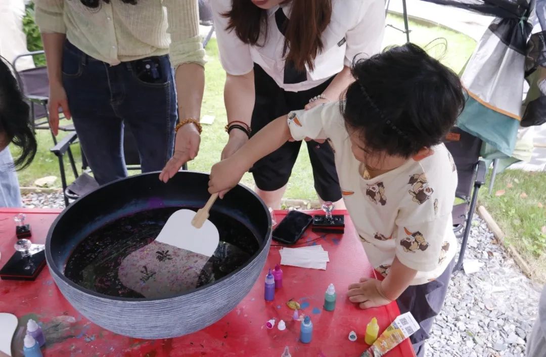 簪花,、非遺漆畫扇……長(zhǎng)樂(lè)這里驚喜不斷,！