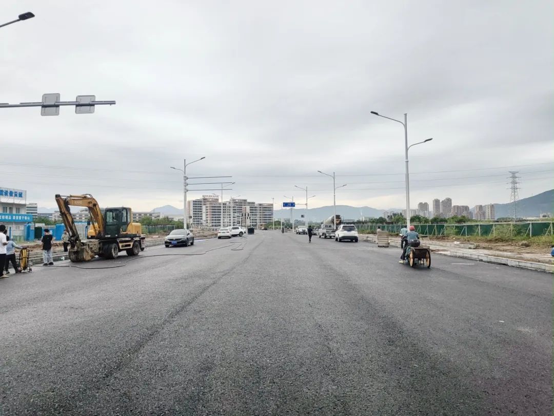 雙向四車道,！長樂這條“上學(xué)路”提前通車,！