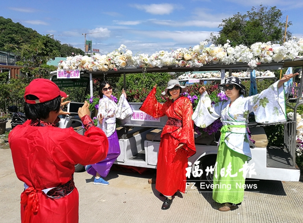 “建新花市趕集周”僅剩兩天了 每天送出百盆鮮花